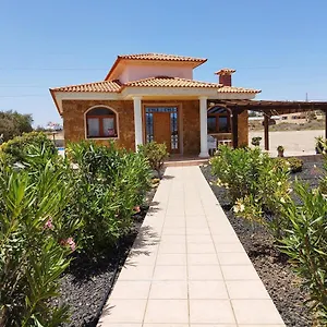Casa Del Sol 3 Bedroom With Private Solar Covered 12m X 6m Pool Minimum 7 Nights Chromecast And Wifi Throughout The , Triquivijate España